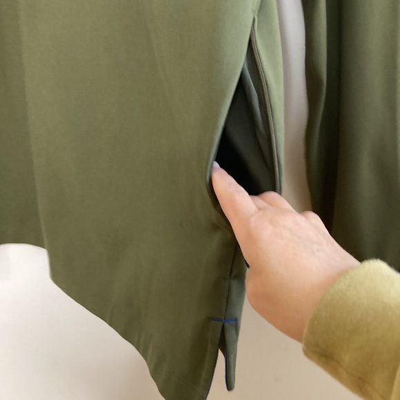 Kit and Ace Shirt Mens Medium Green Quarter Zip Pullover Zip Pocket Athleisure - Picture 10 of 13